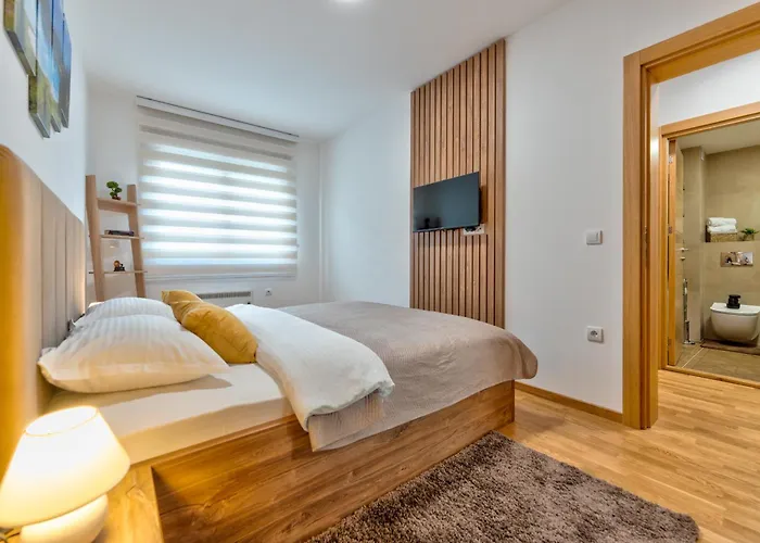 Stankovic-026 Planinski * زلاتيبور